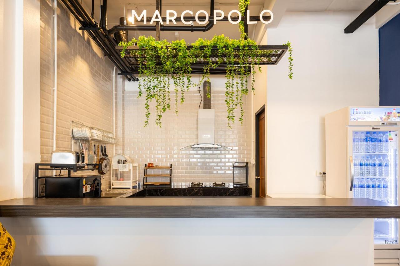 Marco Polo Phuket Poshtel & Bistro Pansiyon Dış mekan fotoğraf