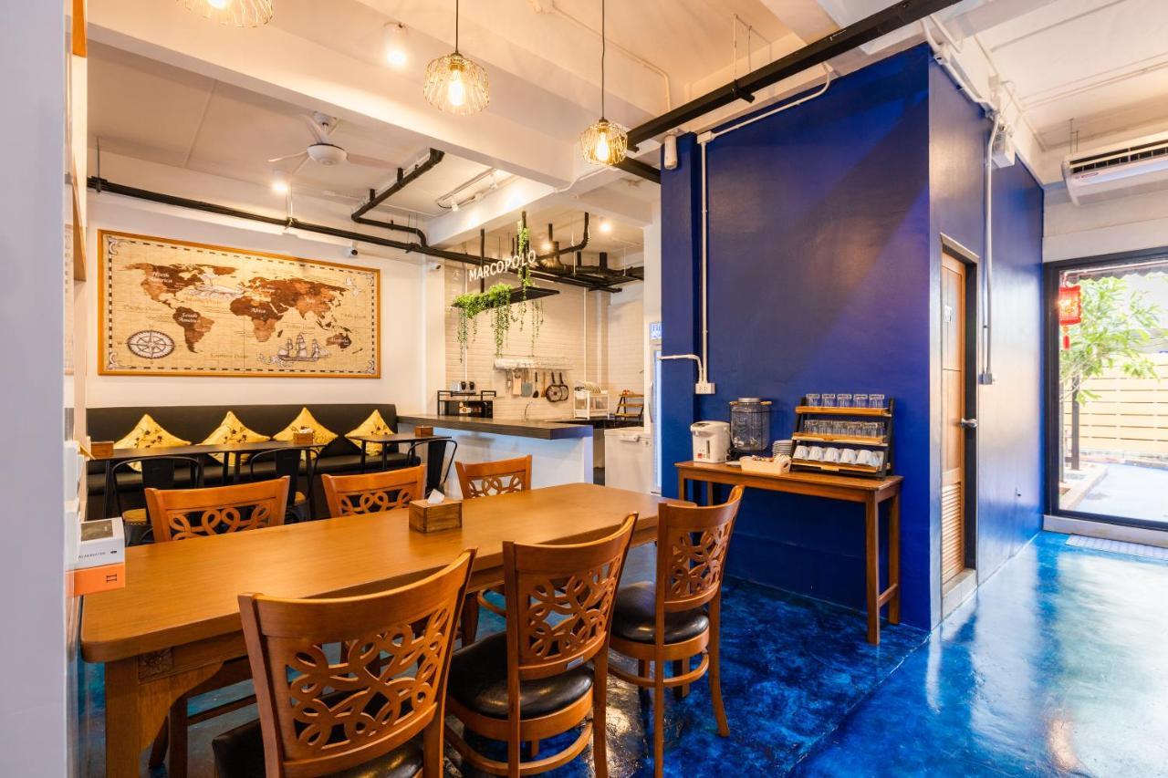 Marco Polo Phuket Poshtel & Bistro Pansiyon Dış mekan fotoğraf