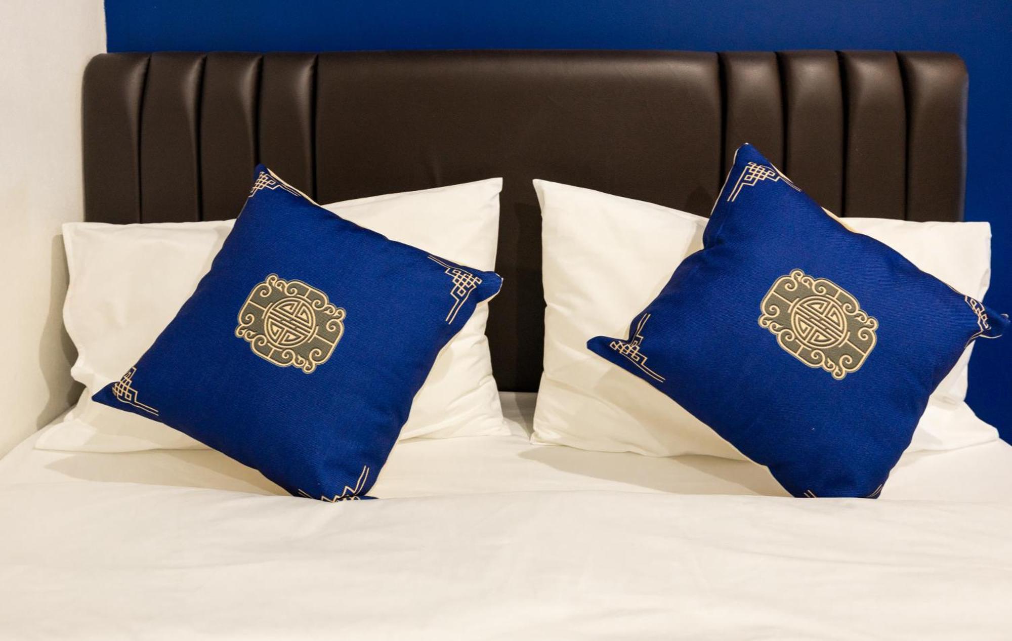 Marco Polo Phuket Poshtel & Bistro Pansiyon Oda fotoğraf